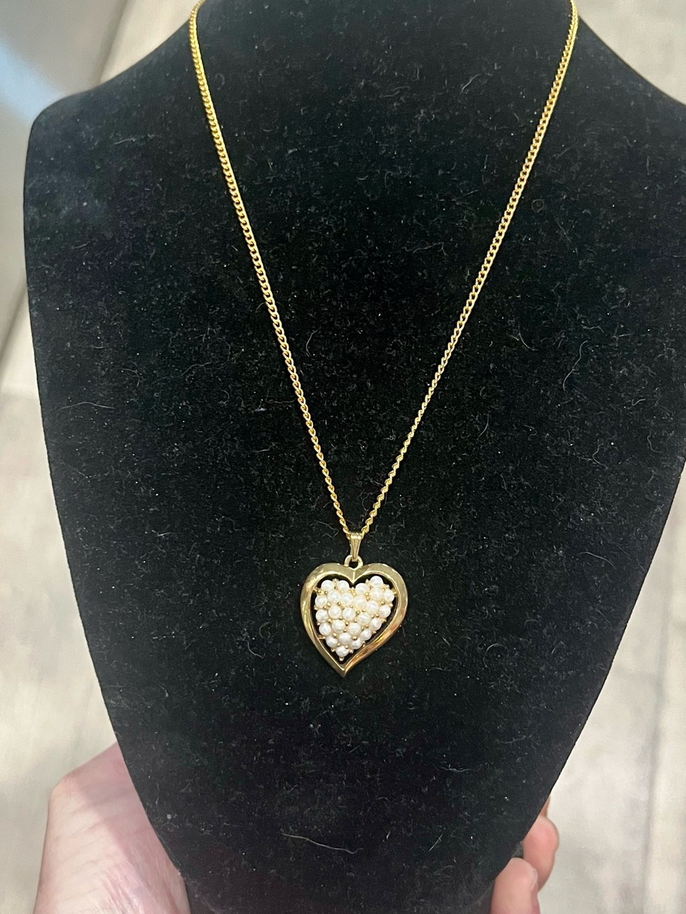 Vintage Signed Trifari Faux Pearl Heart Pendant Necklace Gold Tone